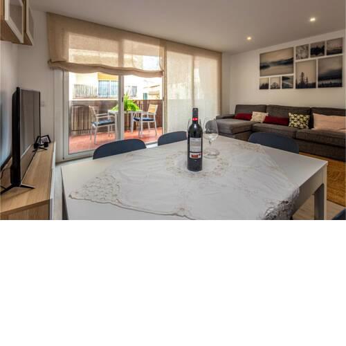 Awesome apartment in Canet de Mar w/ WiFi and 4 Bedrooms