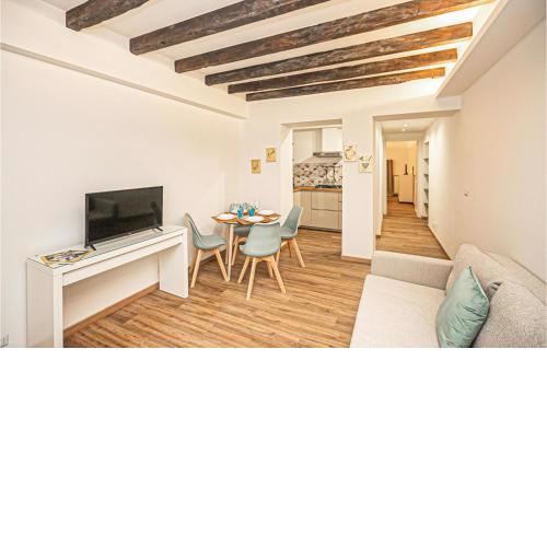 Awesome Apartment In Genova With Wifi And 1 Bedrooms