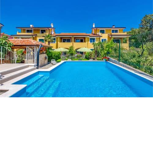 Awesome apartment in Kostrena w/ Outdoor swimming pool and 2 Bedrooms