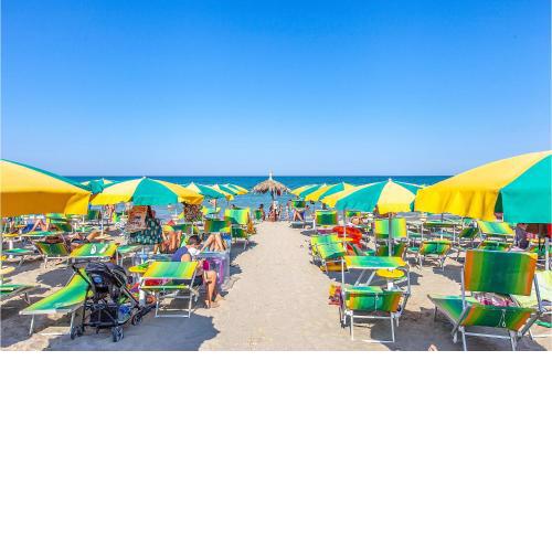 Awesome apartment in Martinsicuro with WiFi and 2 Bedrooms