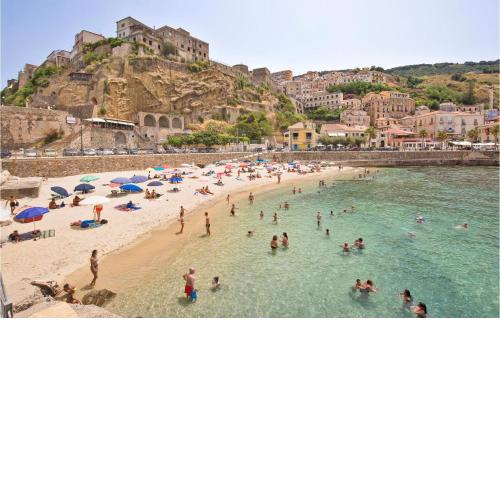 Awesome apartment in Pizzo with 2 Bedrooms