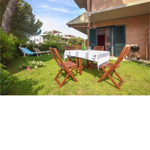 Awesome apartment in Scarlino with 2 Bedrooms and WiFi