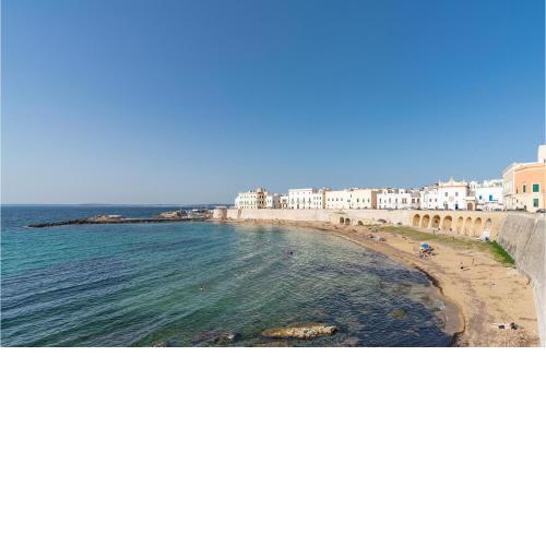 Awesome Home In Aradeo With 2 Bedrooms And Wifi
