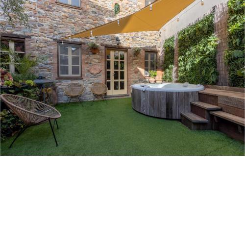 Awesome Home In Capannori With Jacuzzi, Wifi And 4 Bedrooms