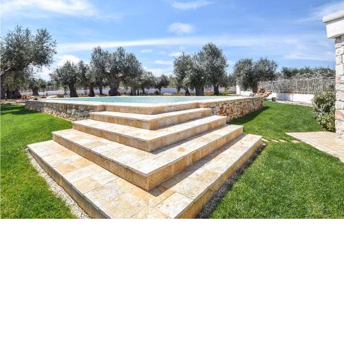 Awesome Home In Castellana Grotte With Outdoor Swimming Pool, Wifi And Private Swimming Pool