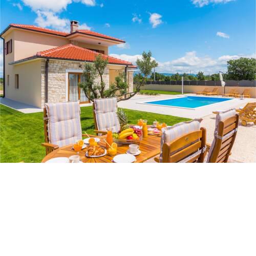 Awesome home in Kljuc w/ Outdoor swimming pool, WiFi and 3 Bedrooms