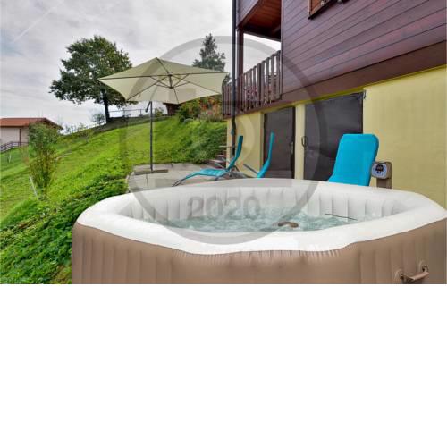 Awesome home in Krapinske Toplice w/ Jacuzzi, WiFi and 3 Bedrooms