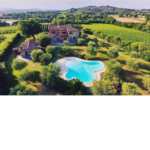 Awesome home in Lucignano with Outdoor swimming pool, Private swimming pool and 4 Bedrooms