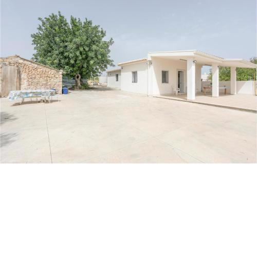 Awesome Home In Noto With Wifi And 3 Bedrooms