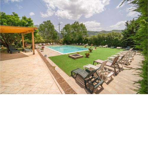 Awesome home in San Giuseppe Jato with Outdoor swimming pool, 1 Bedrooms and WiFi