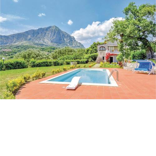 Awesome Home In S,giovanni A Piro Sa With 6 Bedrooms, Wifi And Private Swimming Pool