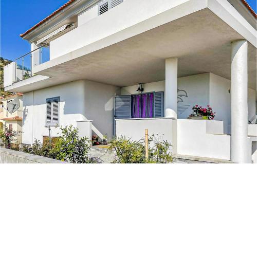 Awesome home in Tanaunella with WiFi and 2 Bedrooms
