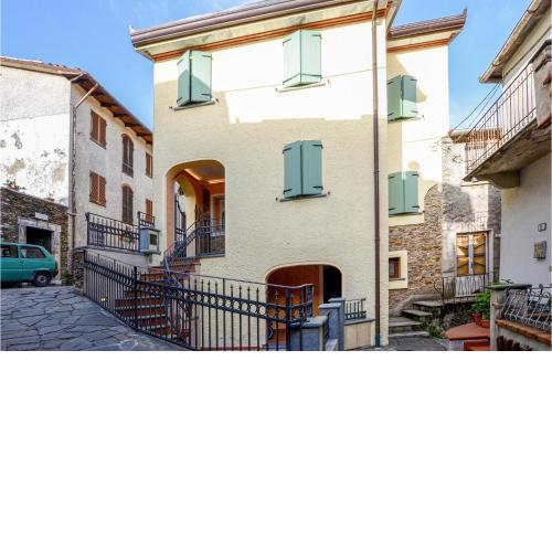 Awesome home in Terrinca with WiFi and 3 Bedrooms