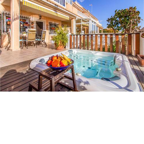 Awesome home in Torrevieja with WiFi and 2 Bedrooms