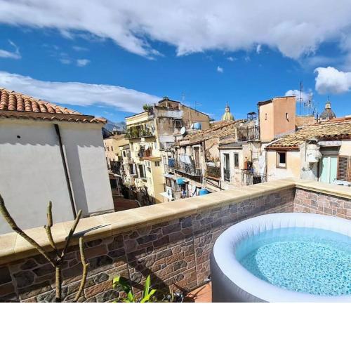 Awesome terrace and apartment in the city centre