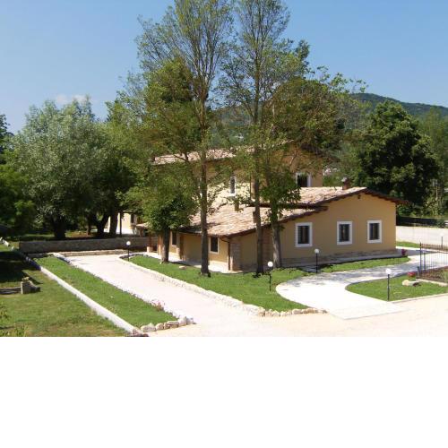 Azienda Agrituristica Tenuta ValViola Amiternum