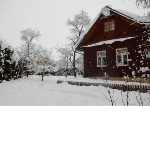 AZZY Country Home