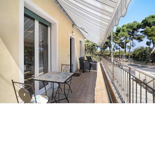 B183 - Appartamentino con terrazzo