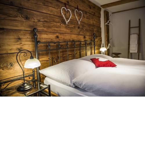 B3 Boutique-Bed & Breakfast
