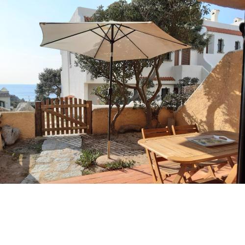 Baia Santa Reparata, grazioso bilocale con vista mare - IUN Q2157