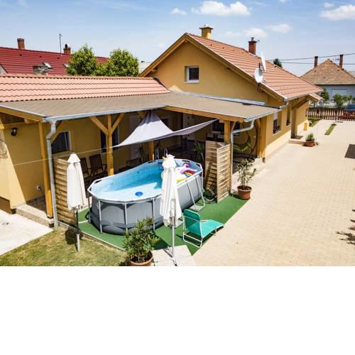 Bakos Villa