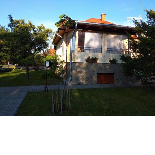 Balaton nyaraló - Family friendly holiday home few minutes walk from the beach
