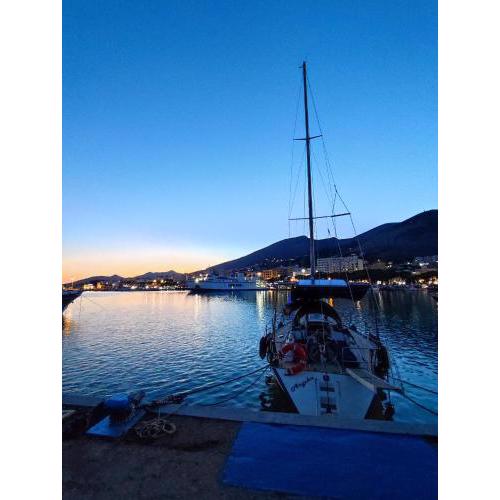 Barca a vela 12 metri Boat & Breakfast
