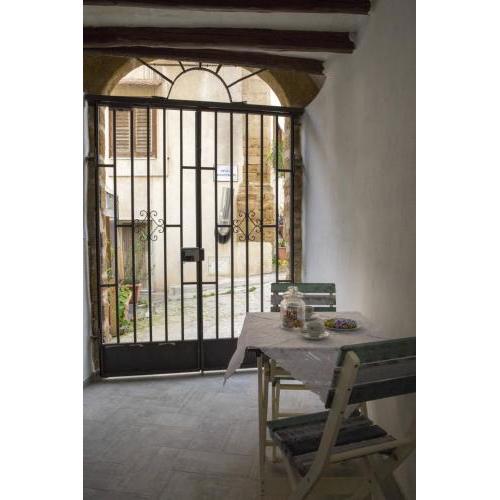 Barone Apartments