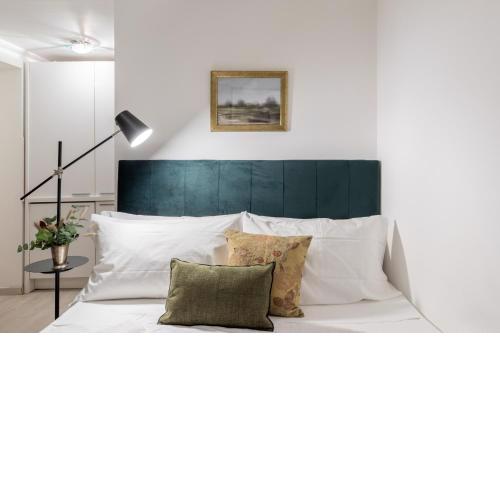 Basic Studio - 350 m far from Fontana di Trevi