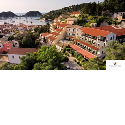 Bastas Hotel & Studios