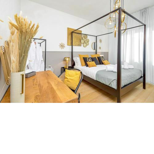 BauHaus - Free Parking - Free Braeakfast - Very Well Connected - SleepWithMe