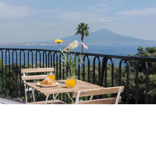 Bayview Posillipo, brand new apartment for 6, stunning view on bay