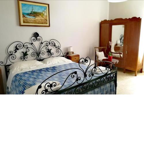 B&B Faro Bianco