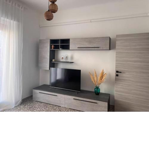 B&B Skuma Home