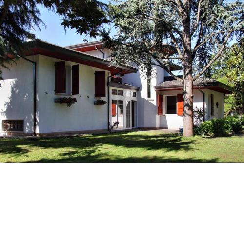 B&B Vanessa House