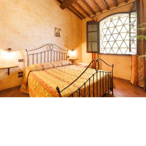 B&B Wine & Olive Oil Farm near Colle di Val d ' Elsa Tappa 32 via francigena Ancient Road