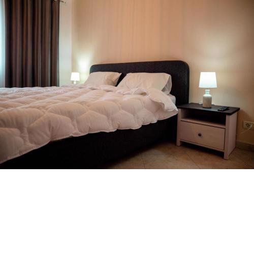 B&B Xhelo