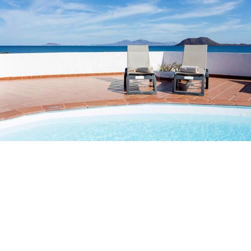 Beacfront Luxury Villa Remos with Private Heated Pool, BBQ and Wifi by Galera Beach Privé