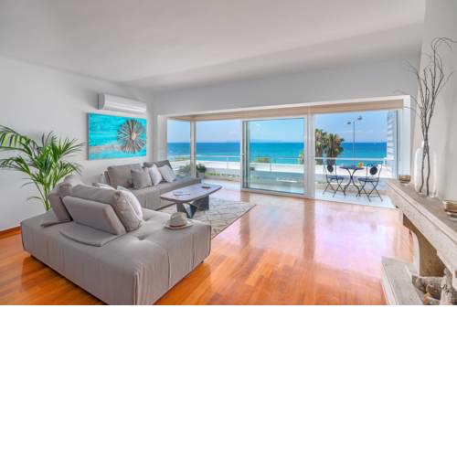 Beach Front Beautiful Sea Views Home 120m2