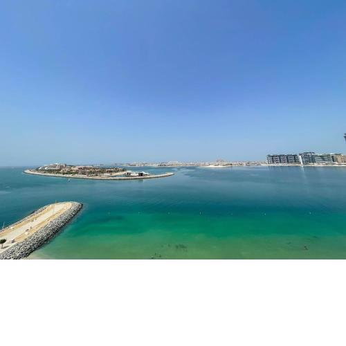 Beach Front Dubai - spacious 1-bedroom