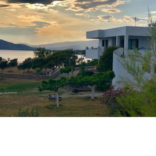 Beach house set in a beautiful bay