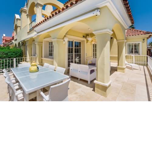 Beach Villa Lorea Playa Banus Marbella