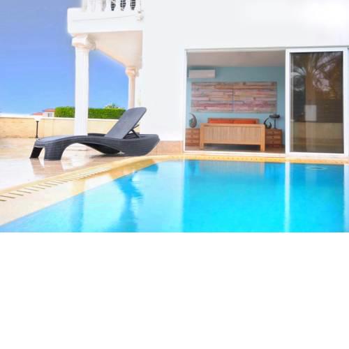 Beach Villa Sea View, XXL Pool, 4 Bedroom