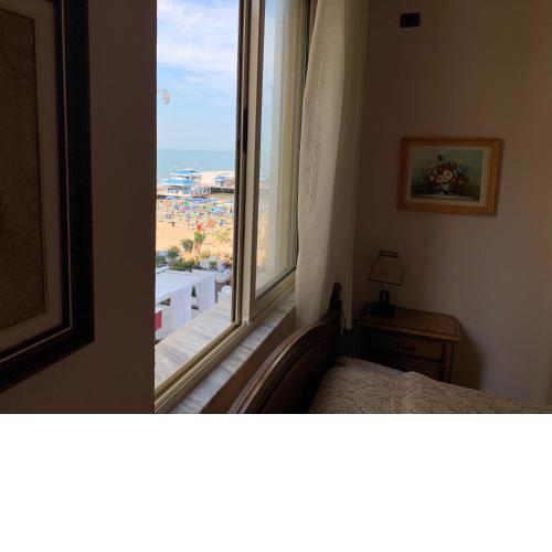 Beachfront apartment Ridi