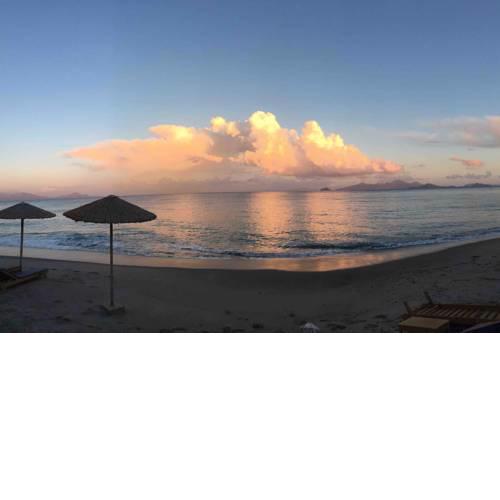Beachfront apartment with amazing Seaview!
