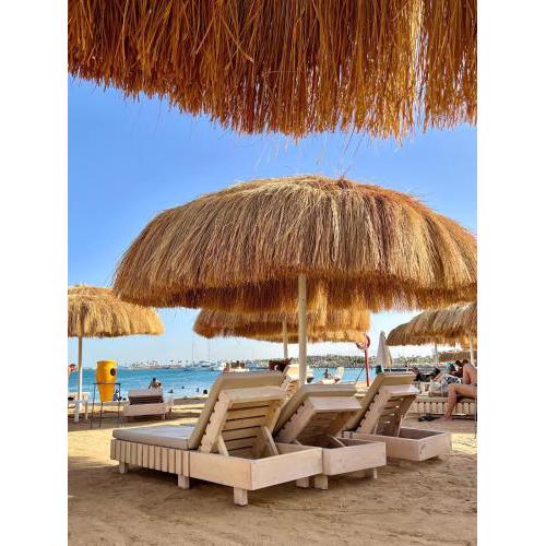 Beachfront Bliss - Your Hurghada Escape Awaits