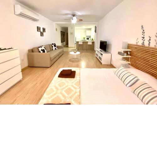 Beachfront Boutique Apartment - Eden Building