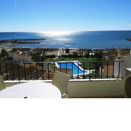 Beachfront Cabopino