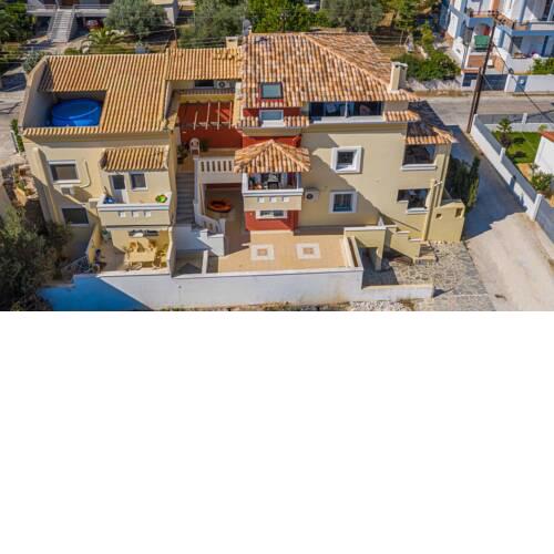 Beachfront Luxury Apartment