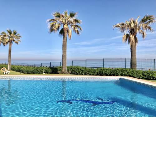 Beachfront Penthouse Super Fast WiFi